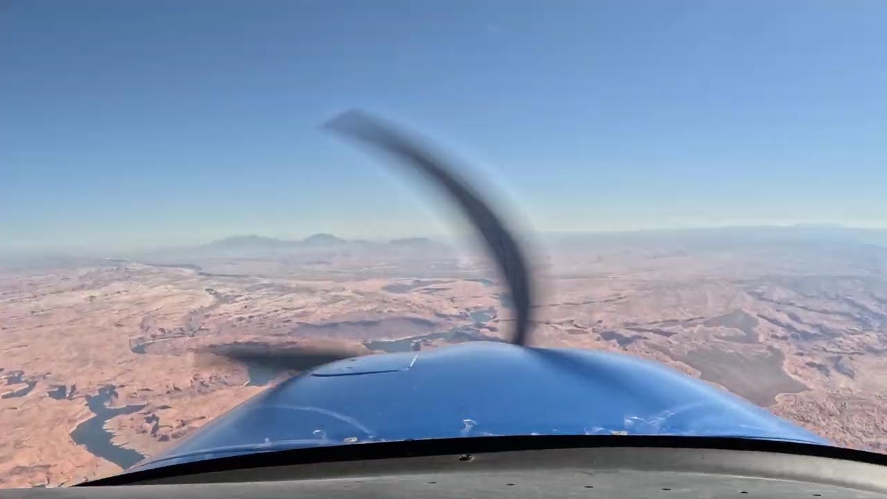 Flying Cirrus SR22T over Grand Canyon Time lapse