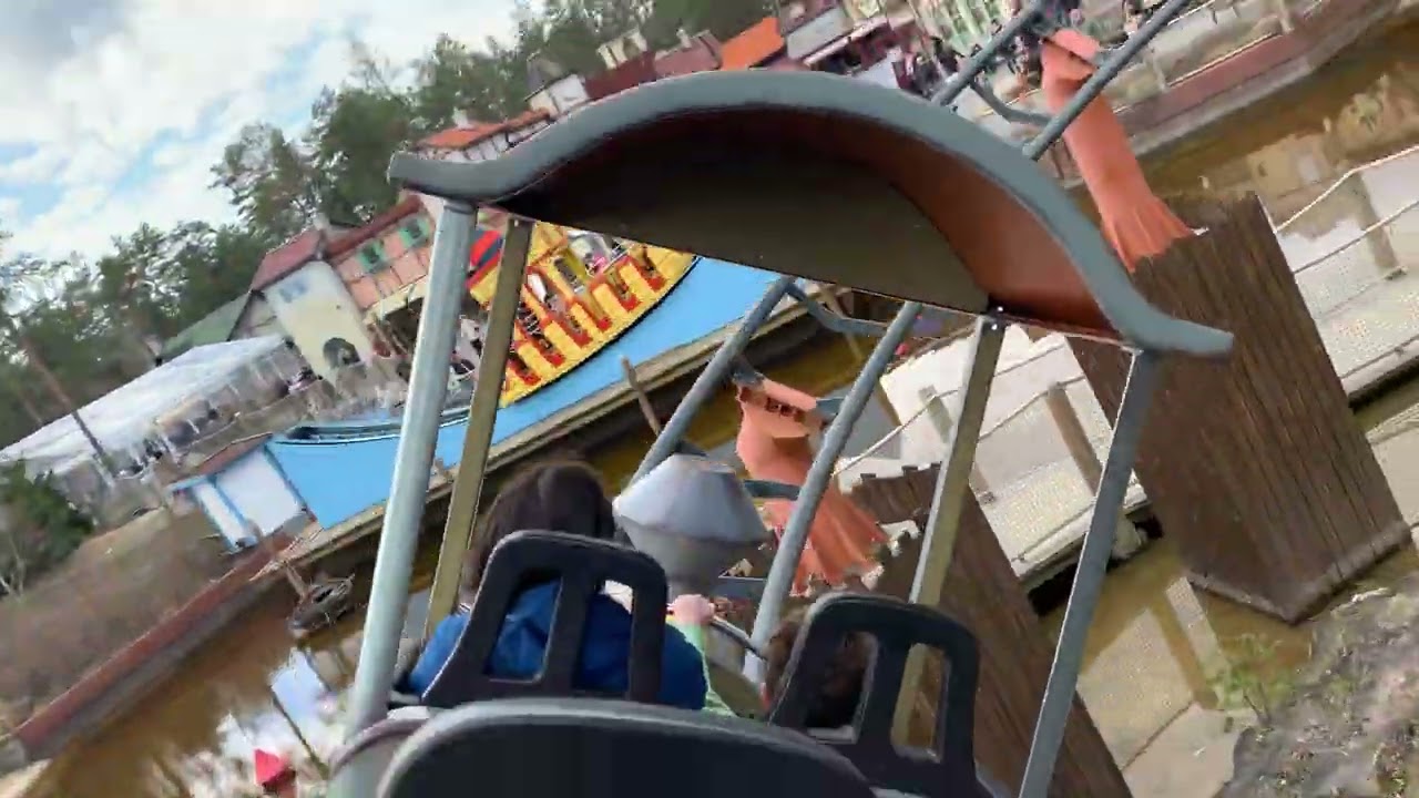 Godist&aring;get Kolm&aring;rden 🚂 Roller Coaster Train Bamses v&auml;rld berg- och dalbanan 🎢 Bamse och Tjuvstaden