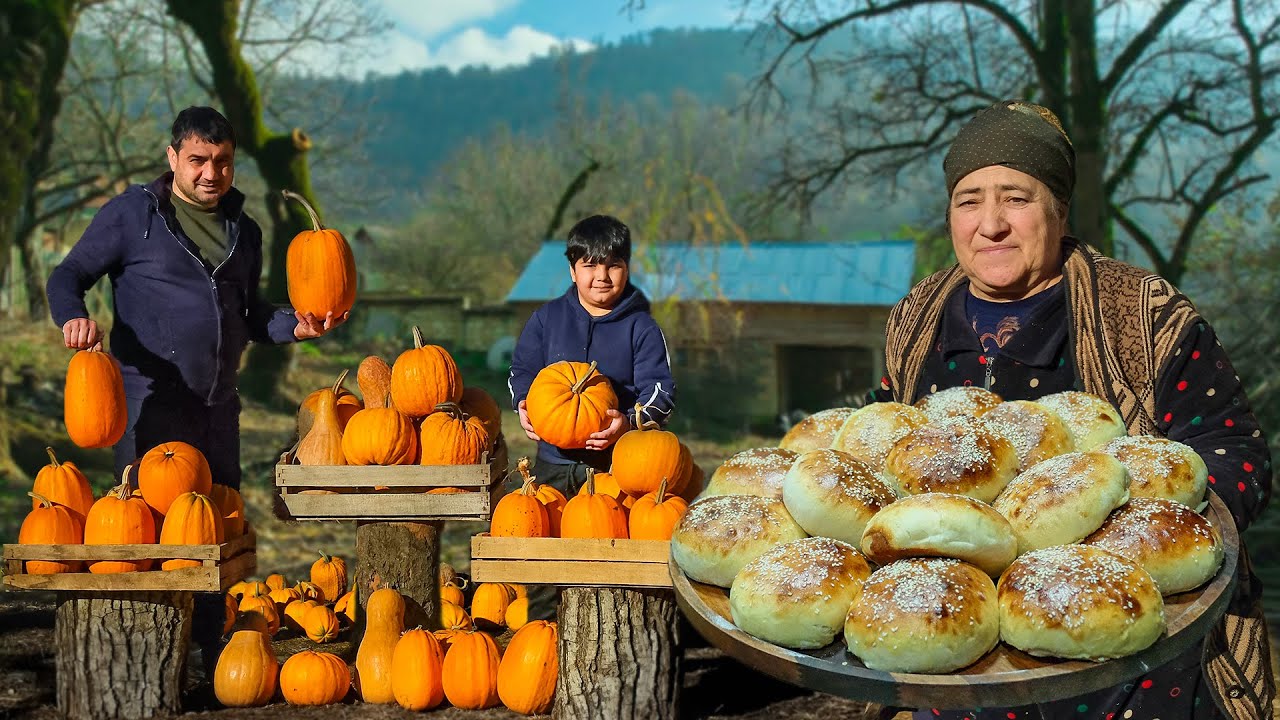 Heartwarming Village Life with Grandma: Tasty Pumpkin Bun Treats!