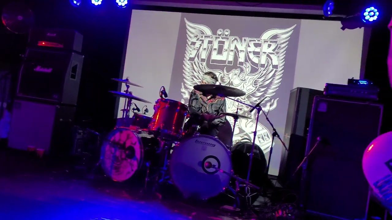 St&ouml;ner - Green Machine (Live in Seattle)
