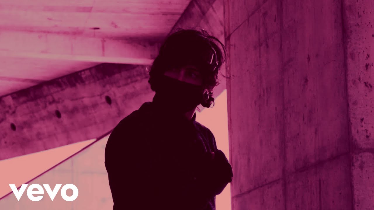 Becko - Dying Lights (Official Music Video)