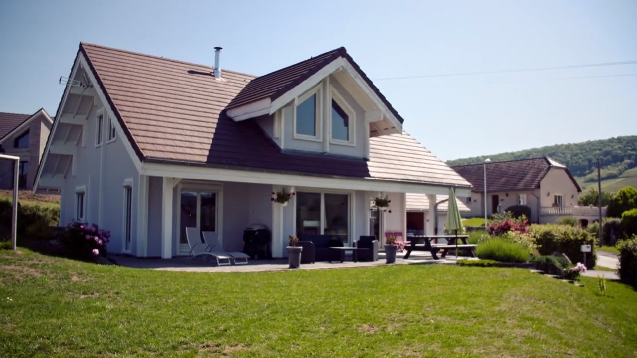 Auto-construction d'une maison en madriers bois de 145 m2 au Vernois dans le Jura (39)