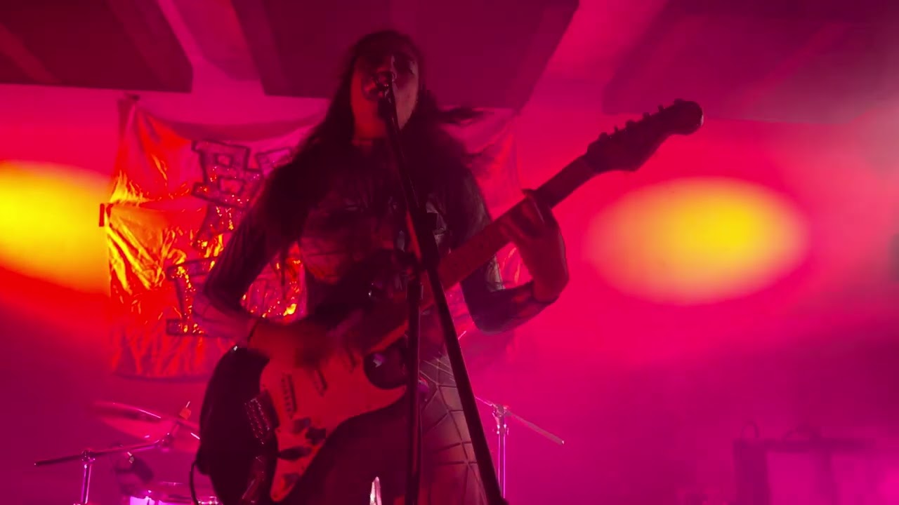 @bellaandthebizarre5197 Bella and the Bizarre at Rivera Fest Urban Spree