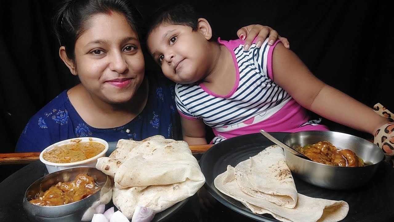 Eating Show - Rumali roti with chilli chicken, mutton tikia | with my daughter Dolu #eatingshow