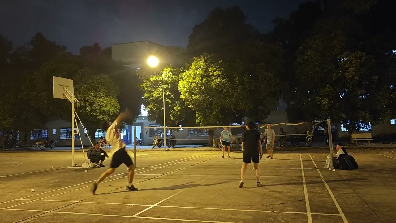 Sân đa môn 8/1 Minh/Dũng - Tùng/Tú