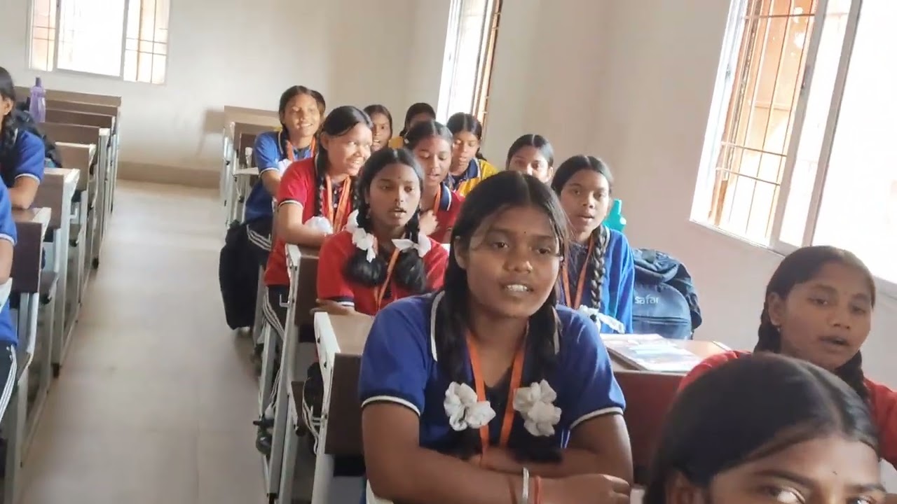 #Maa ta bina mu rahi paribini# song cover by class 9th students.......