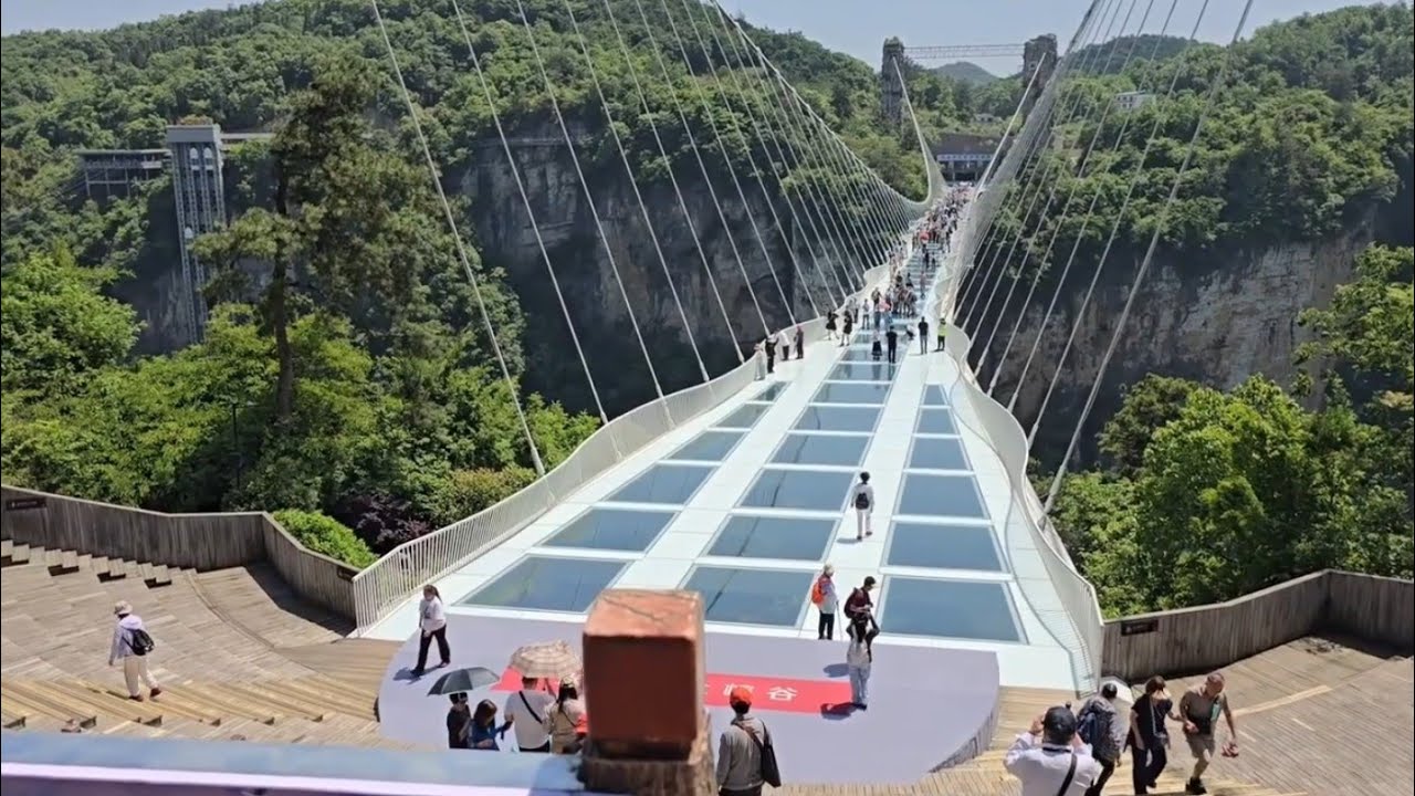 Grand Canyon Glass Bridge kan zawh ve ta || Zhangjiajie || 15.05.2024.