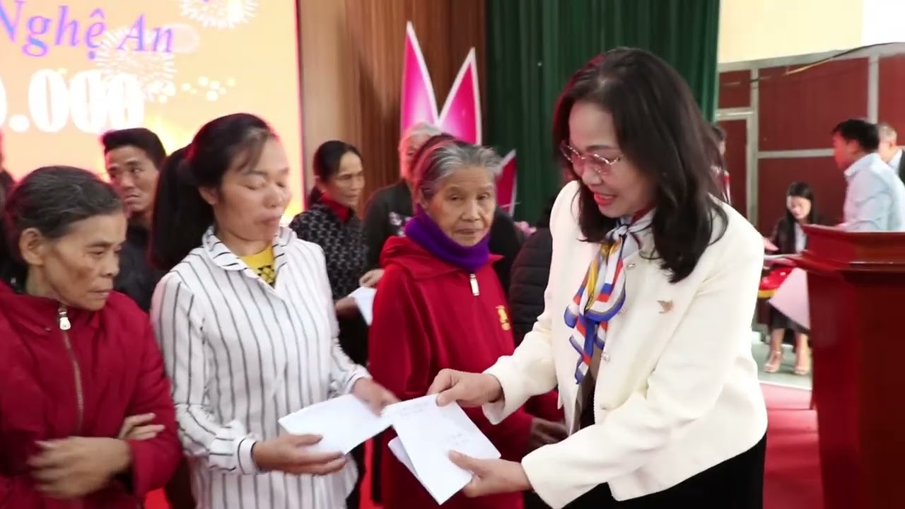 Đông Lộc trao quà Tết trong chương trình “Xuân yêu thương – Tết Bính Ngọ 2026” (đợt 2)