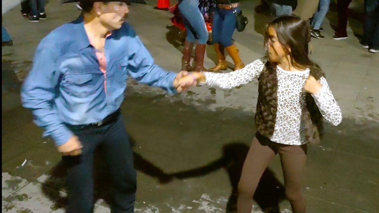El Chapo y su hija en exclusiva para Chihuahua bailando
