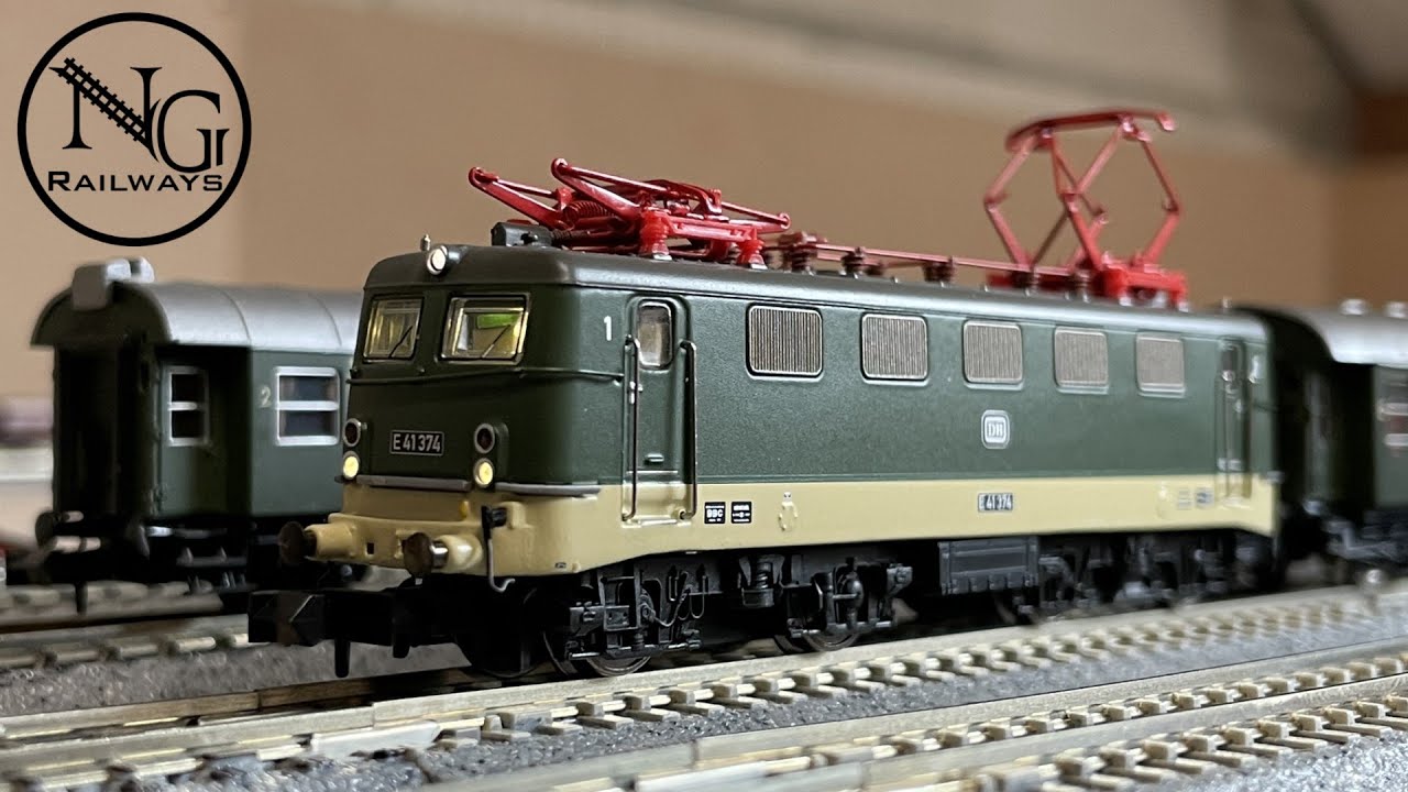 De nieuwe Minitrix Clubmodel 2018 E41 374 (16141)