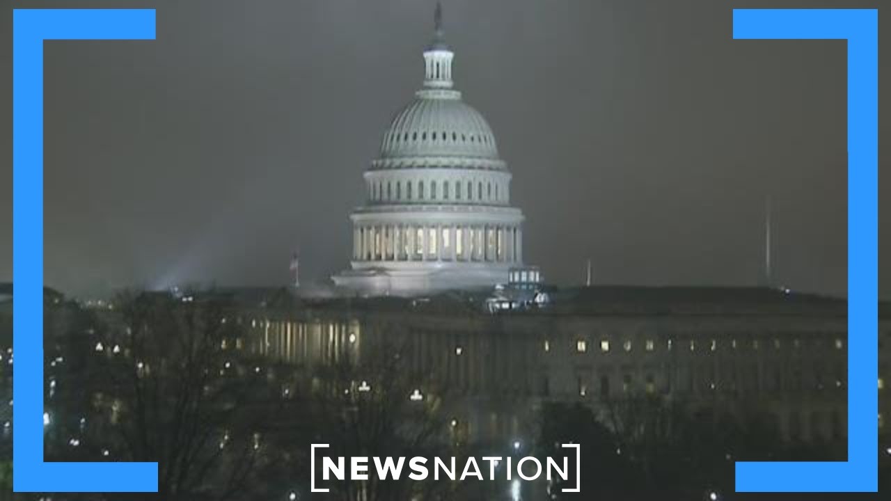 Hawley introduces Pelosi Act aiming to keep lawmakers from trading stocks  |  On Balance