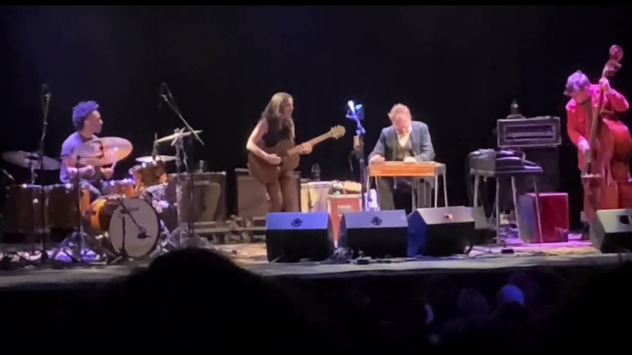 Ani Difranco- Untouchable Face Live @ The Paramount.