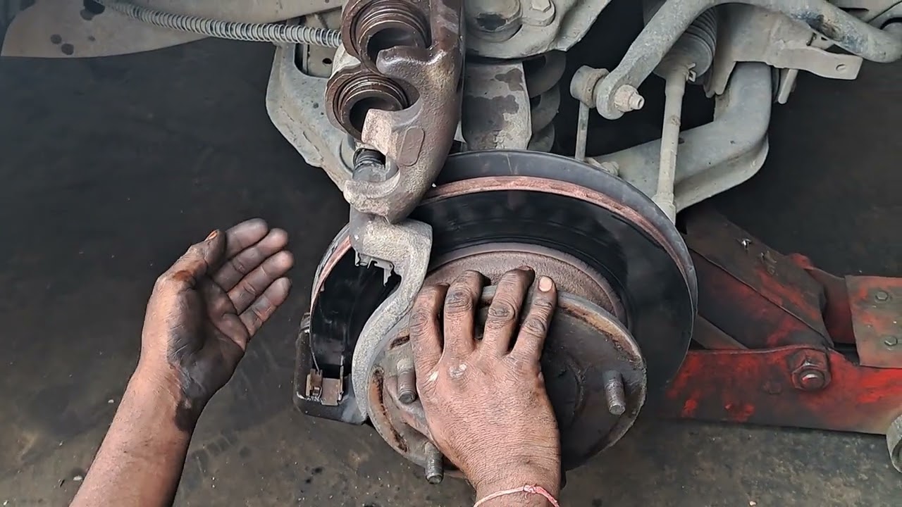 Scorpio Mhawk Brake Pad Replace | कार में ब्रेक पैड कैसे बदलें