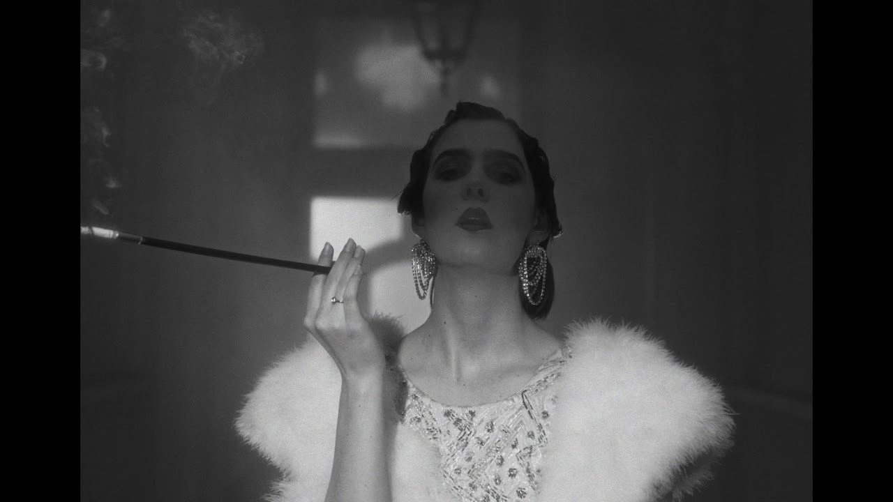 Vintage Jazz Vibes 🍷 Old Times of Bars & Cigarettes [B&W 4K]