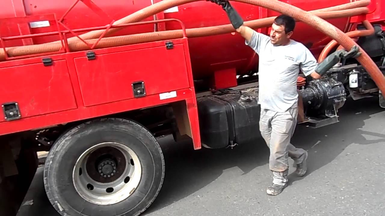 Desentupidora e limpa fossa em Curitiba