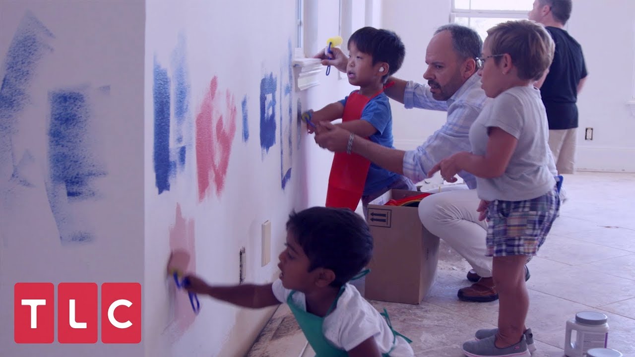 Zoey and Will Help Paint The New House | The Little Couple