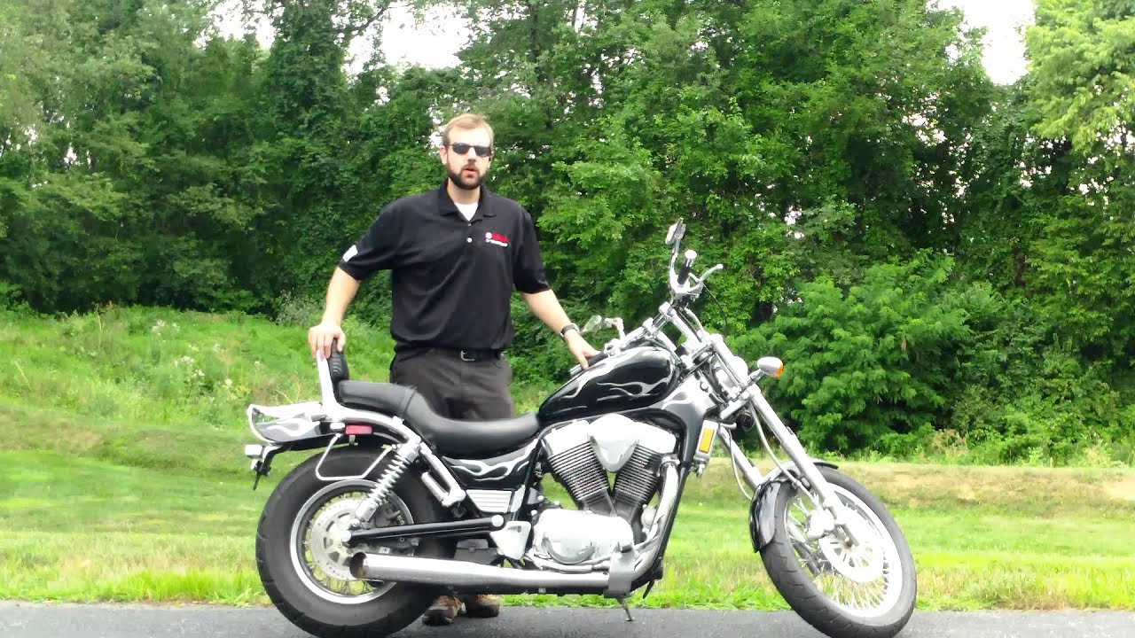 2005 Suzuki Boulevard S83