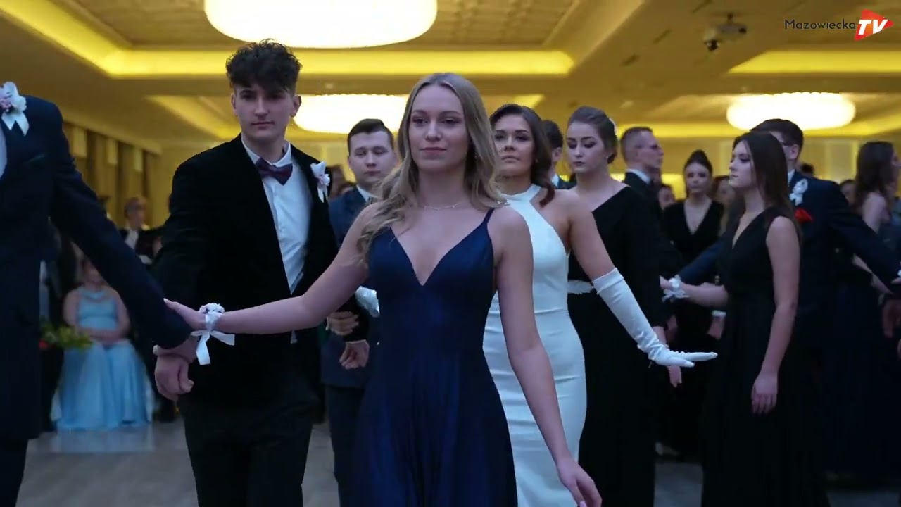 Do matury w rytmie poloneza | Studniówka 2023 ZS Grójec