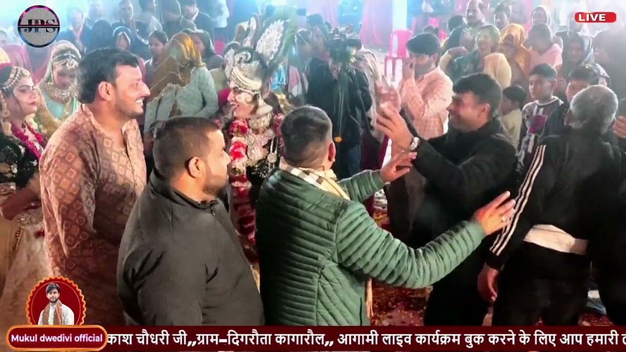 होली खेल रहे बाके बिहारी , आज रंग वरस रहा, बहुत ही सुन्दर होली भजन स्वर मुकुल द्विवेदी जी #trending 
