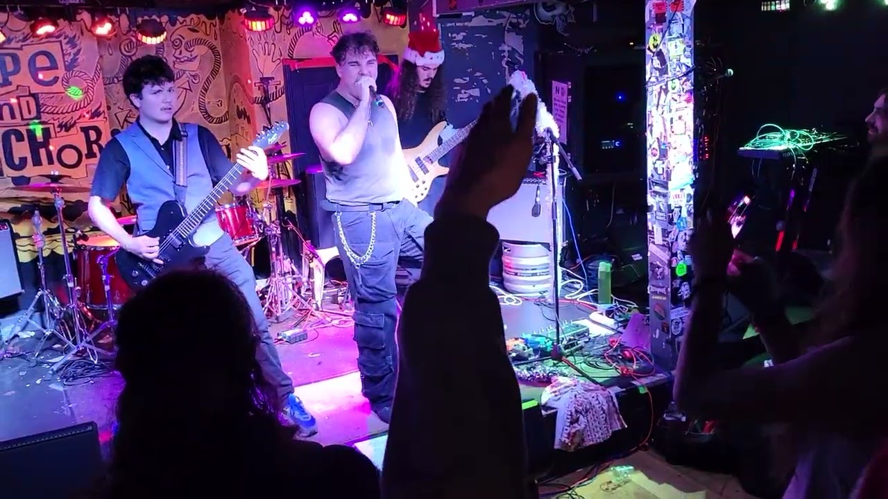 Kontra - Fall To Pieces Live at The Hope and Anchor