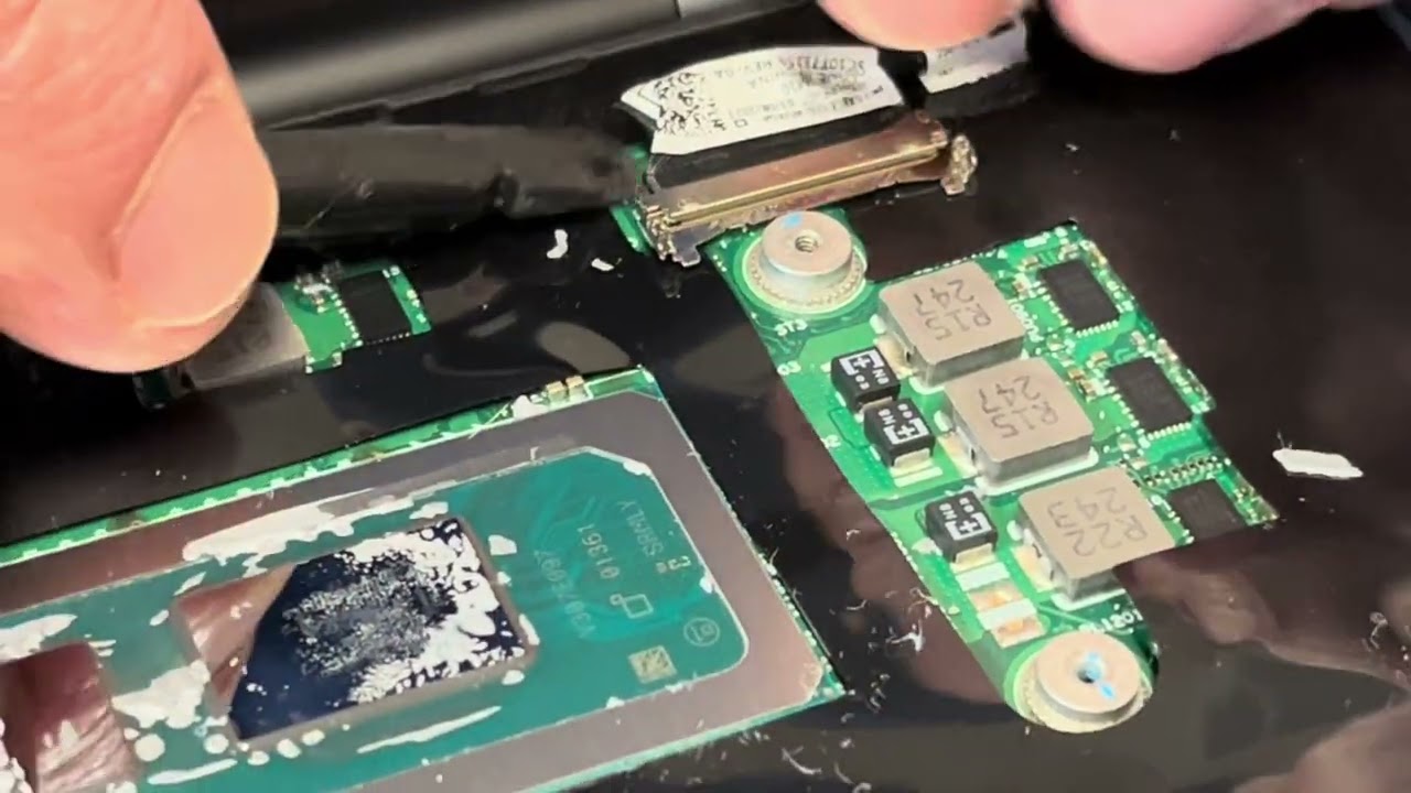 Lenovo ThinkPad X1 Carbon G 11 laptop teardown. How to replace or upgrade RAM SSD & more. DIY repair