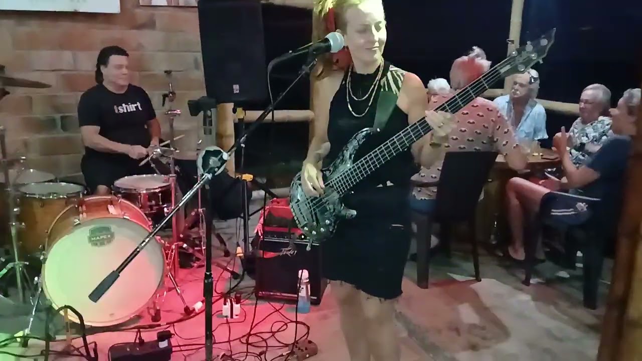Garden blues Rock del gato
