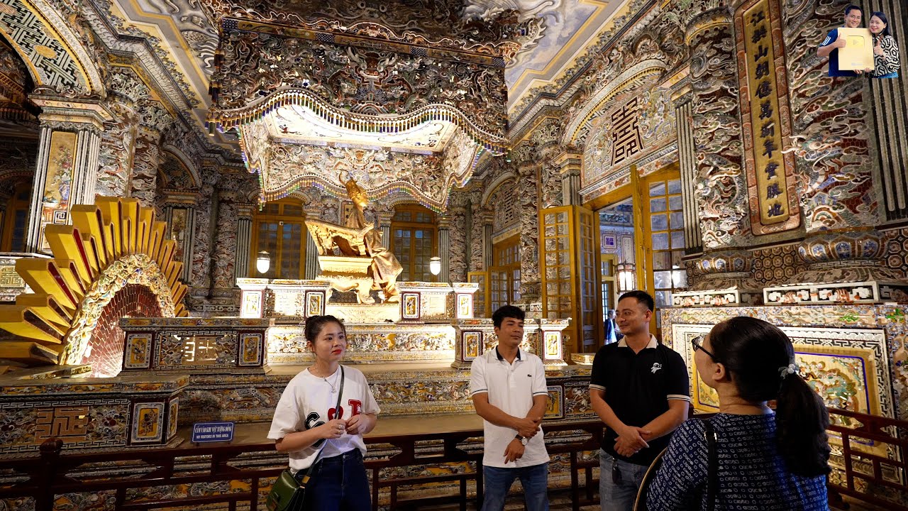 Choáng Ngợp Lăng Vua Khải Định Nguy Nga tráng lệ của Vị Vua kì lạ nhất Triều Nguyễn ăn Cơm Hến ở Huế