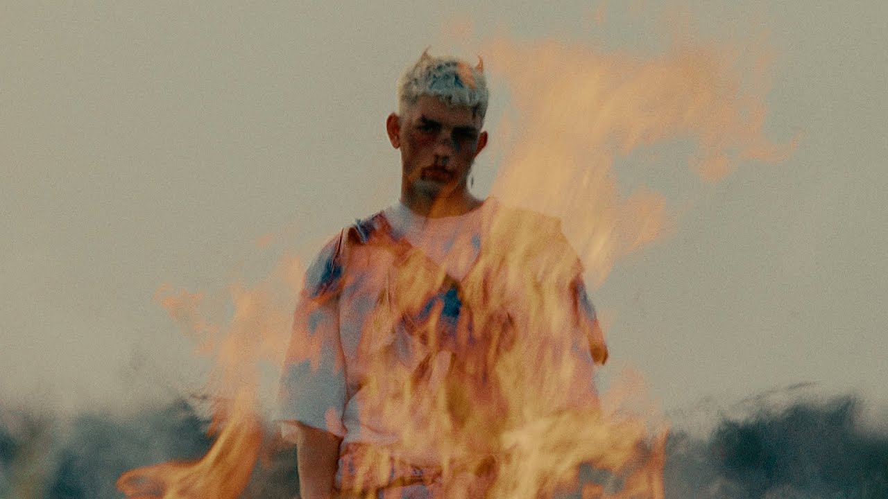 Marc Seguí - Al menos ahora (Videoclip Oficial)