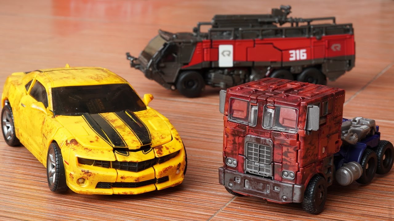Шмель, часовой Prime, Optimus простое число против Мегатрон  Stop Motion - RoboCar робот IRL Moive!