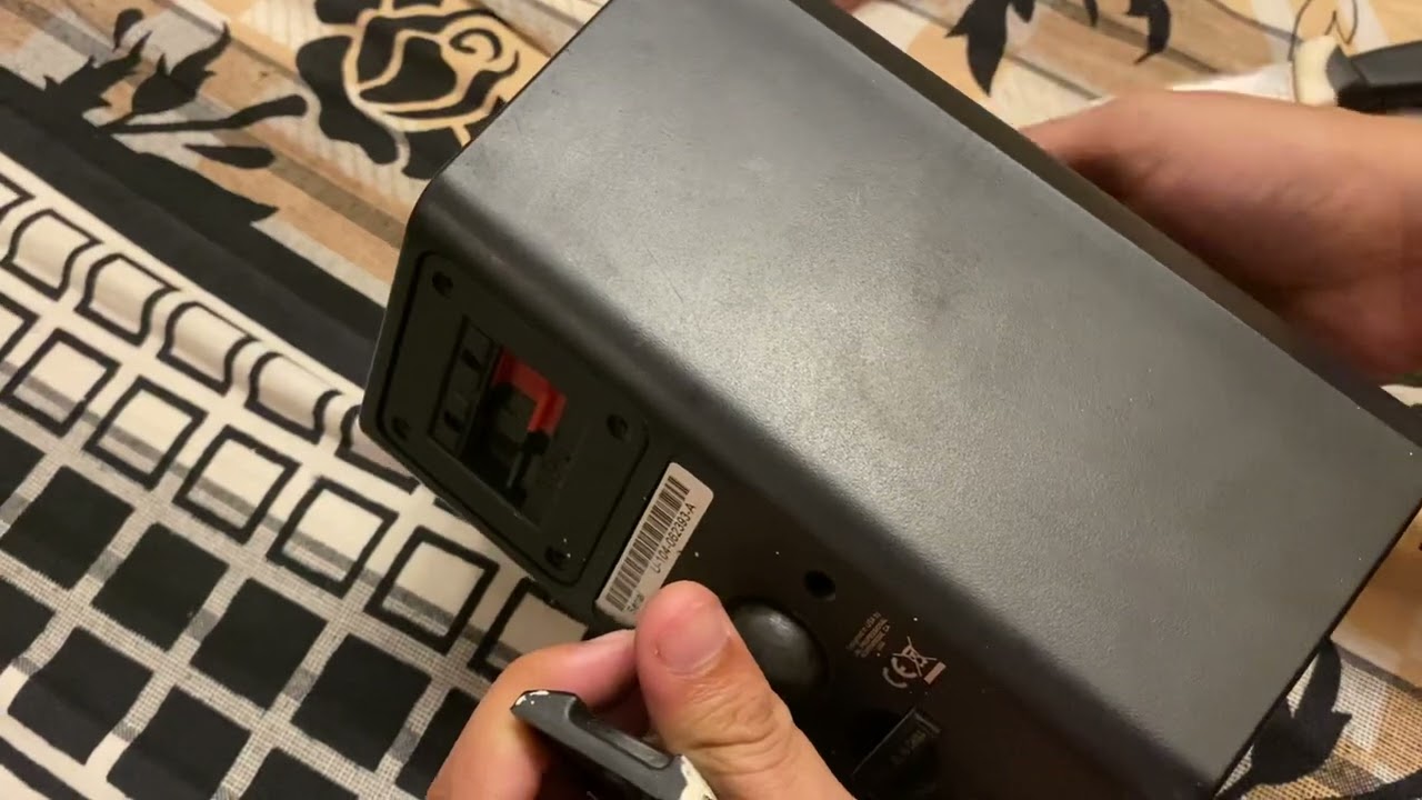 How to mount/remove a JBL Invisiball wall mount