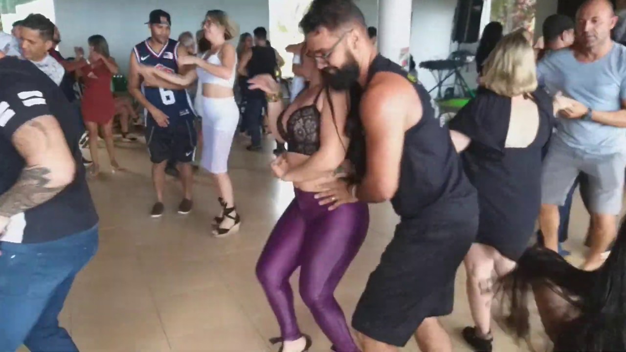 EITA DOMINGÃO BOM PRA DANÇA PISEIRO