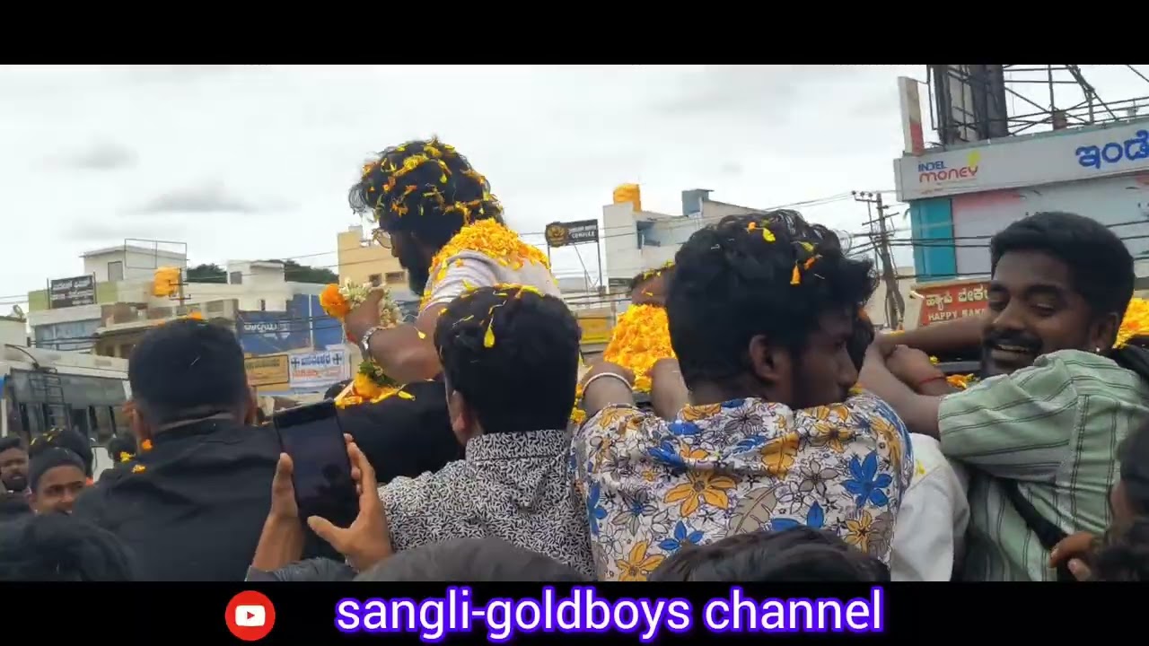ನಮ್ಮ ಚಳ್ಳಕೆರೆಯಲ್ಲಿ ಕ್ರೆಜಿಸ್ಟಾರ್ ರವಿ ಸರ್ ಮಗ ವಿಕ್ರಂ ಸರ್ 😍❤️‍🔥💐||sangli arts|| @sangli-smile 