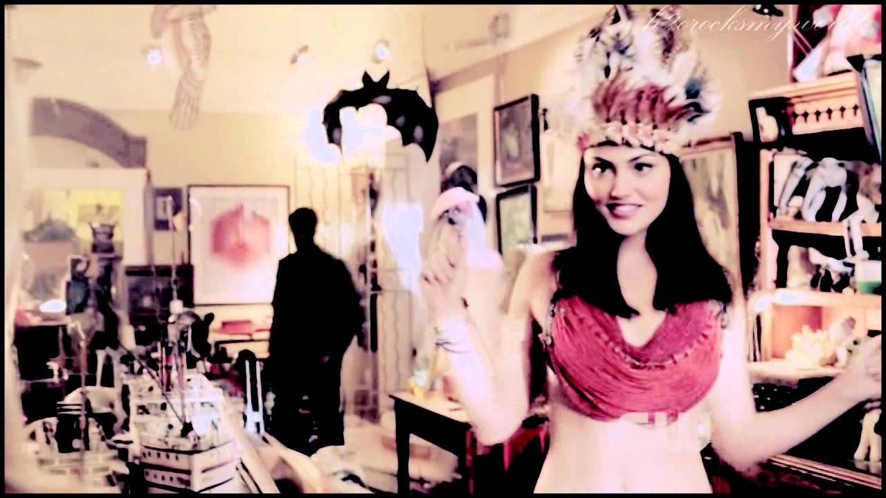 phoebe tonkin | she's so high