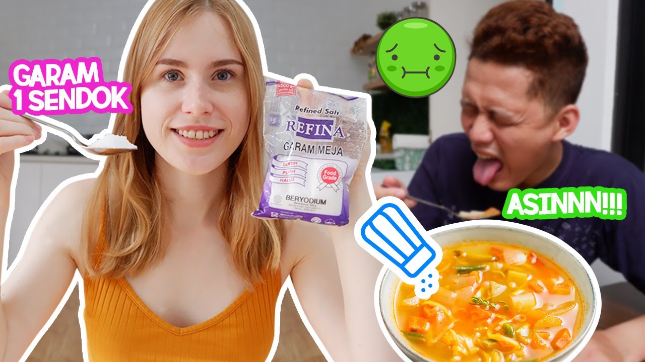 PRANK : ISTRI BULE MASAKIN SUAMI SOP AYAM ASIN / UJI KESABARAN 😂