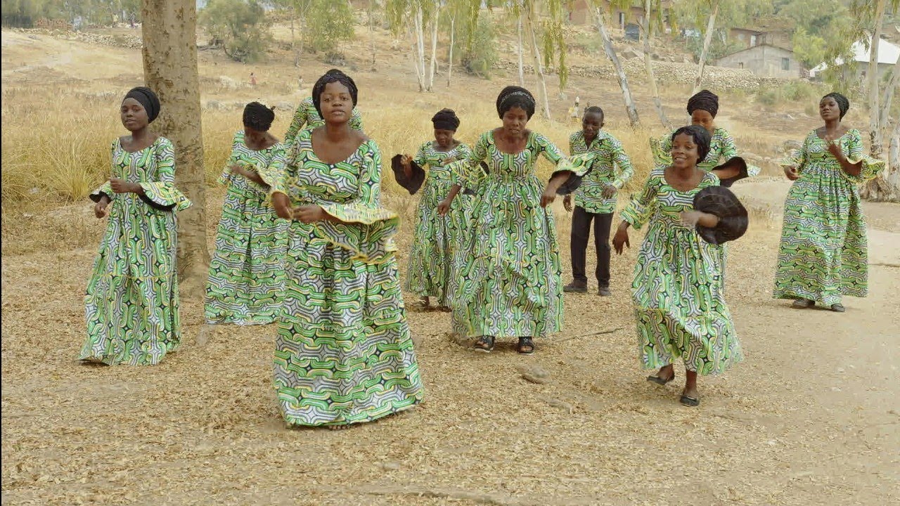 Jipe moyo by Chorale Uzima de la 8e Cepac Jéhovah-shalom/uvira