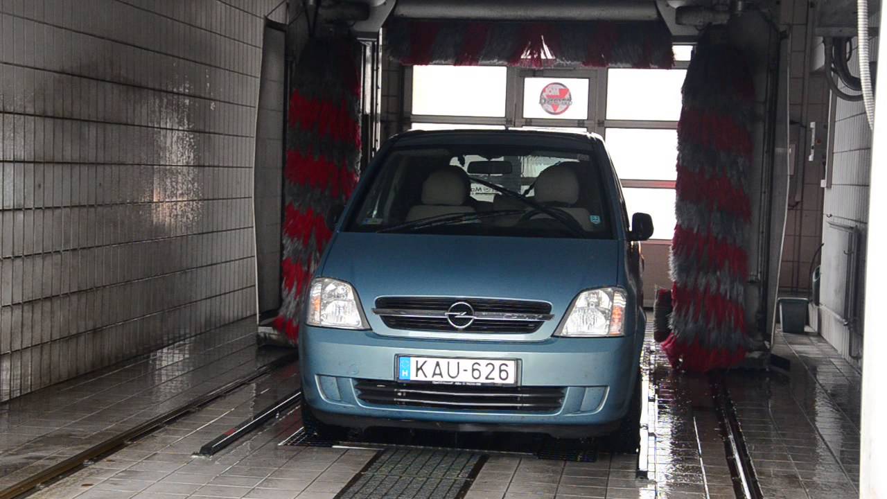 Car wash after long trip home - autómosó