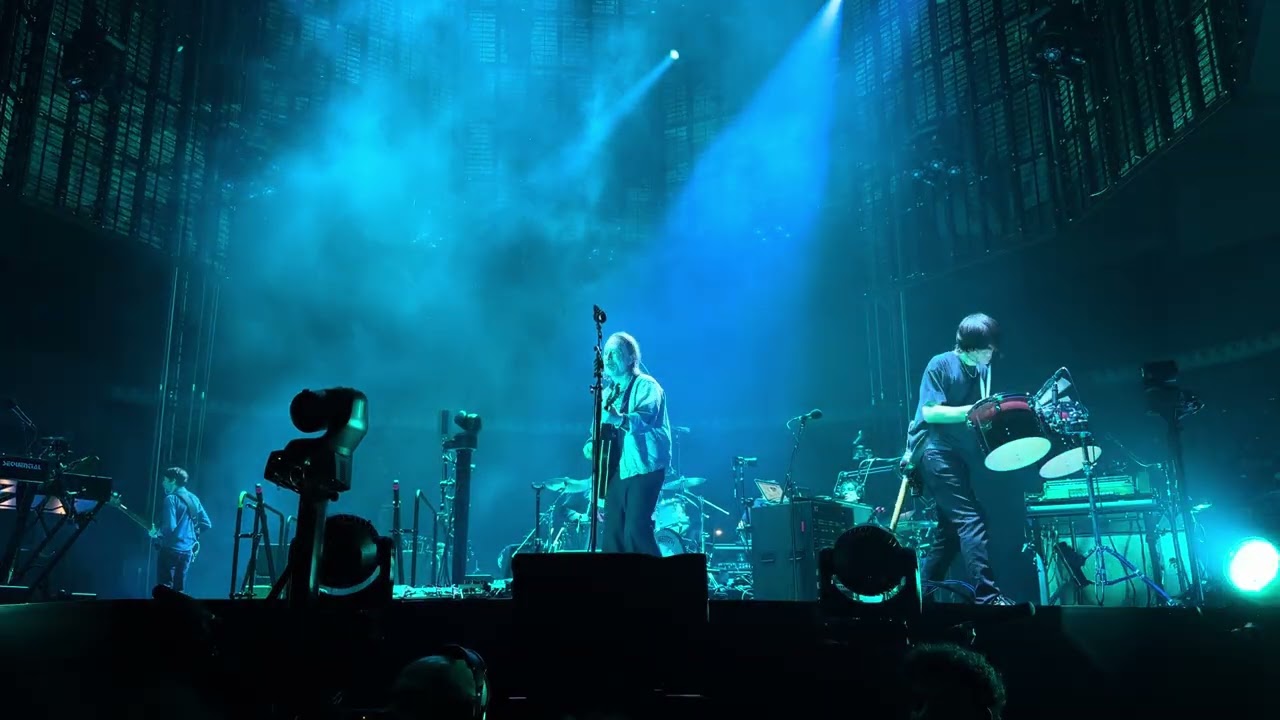 Radiohead - There, There (live in Bologna, 14.11.2025)