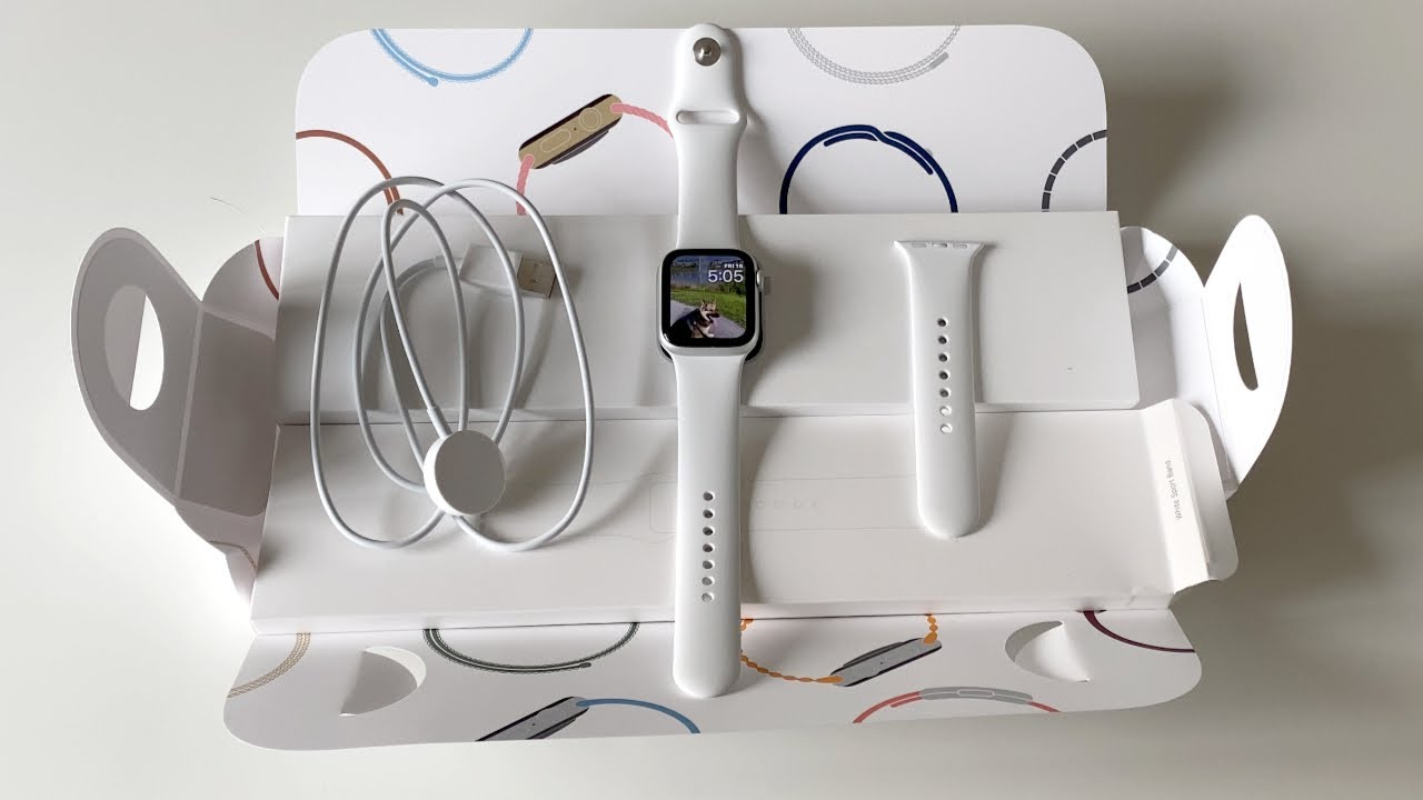 Apple Watch Series 6 Unboxing: Silver! (Aluminum 40mm)