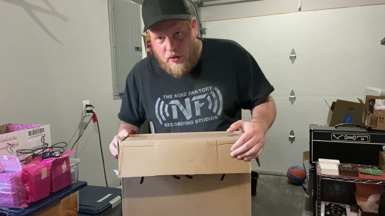 WOW! Squier Classic Vibe 60s Telecaster Custom (Unboxing and Review)