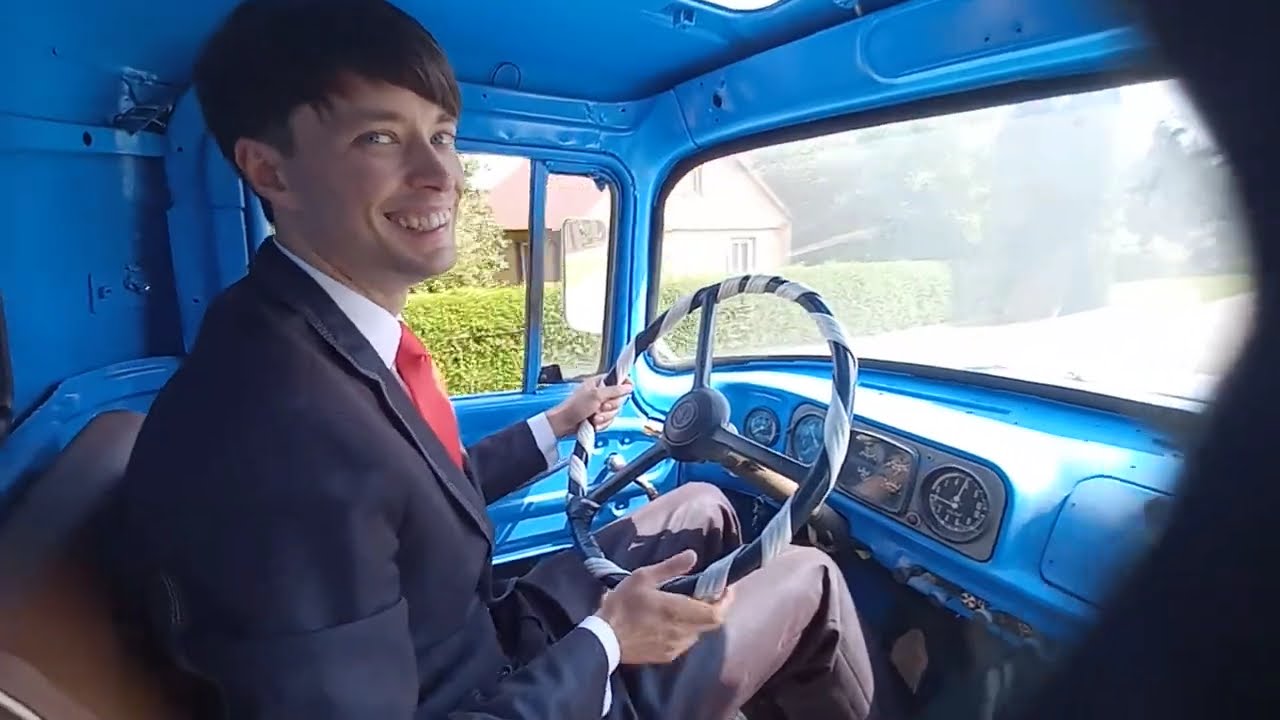ZiŁ 130 z 1977 roku z 6.0 V8, reakcja ludzi na odrestaurowaną wywrotkę.