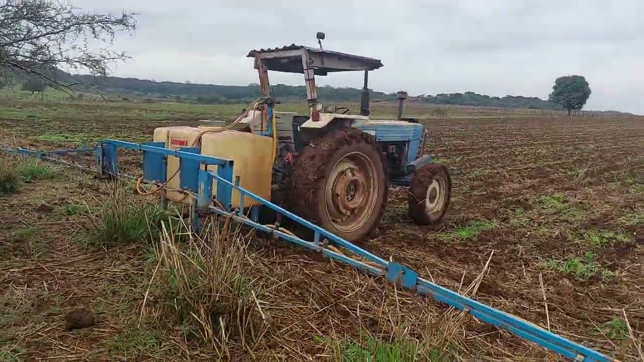 Aplicación de Sellador pre-emergente selectivo a maiz 🌽 con aspersora swismex 600 Lts 21 boquillas