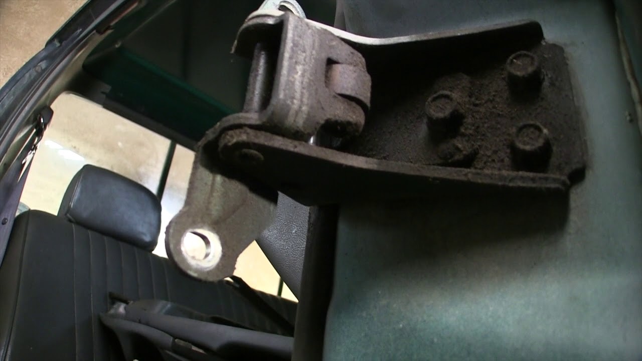 1992 F350 part 2 - Door hinge pins and bushing replacement