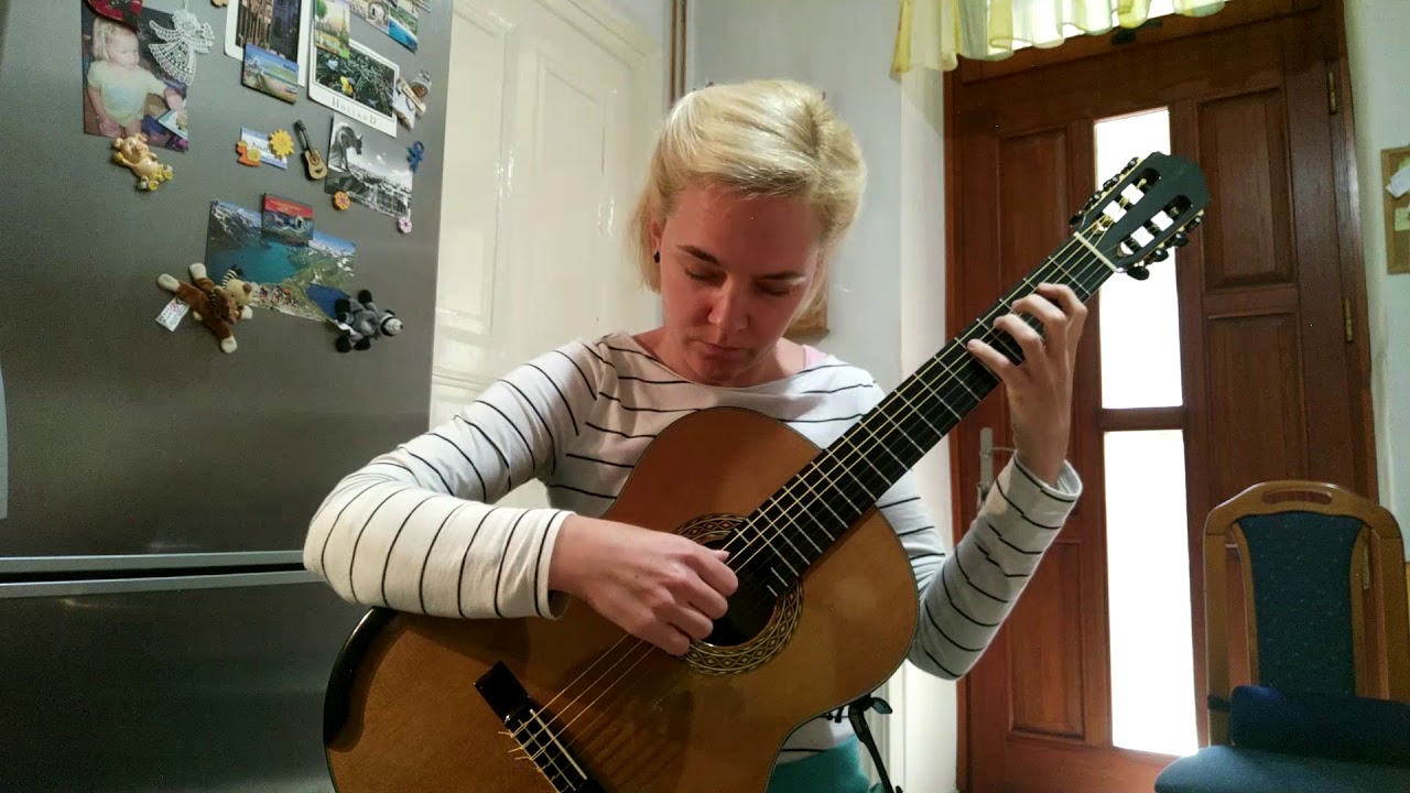 Bach Cello Suite No. 1. BWV. 1007. Prelude performed by Borbála Seres