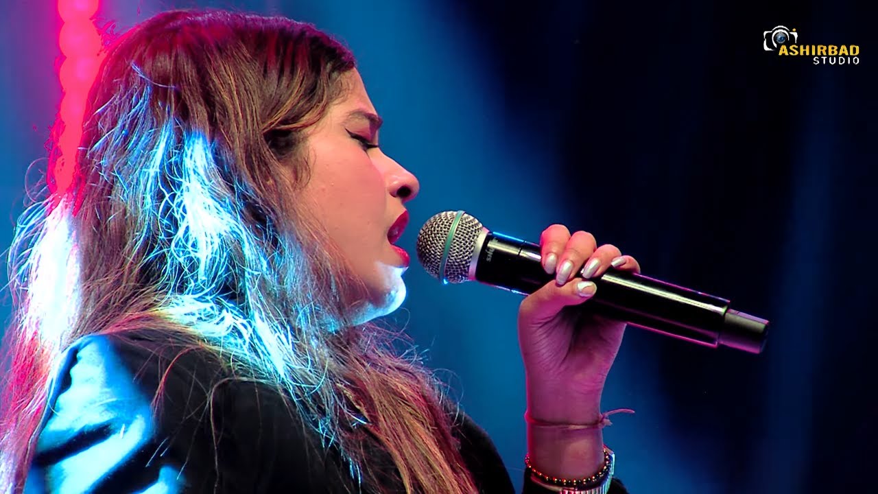Teri Deewani - Kailash Kher Song | Live Singing Senjuti Das