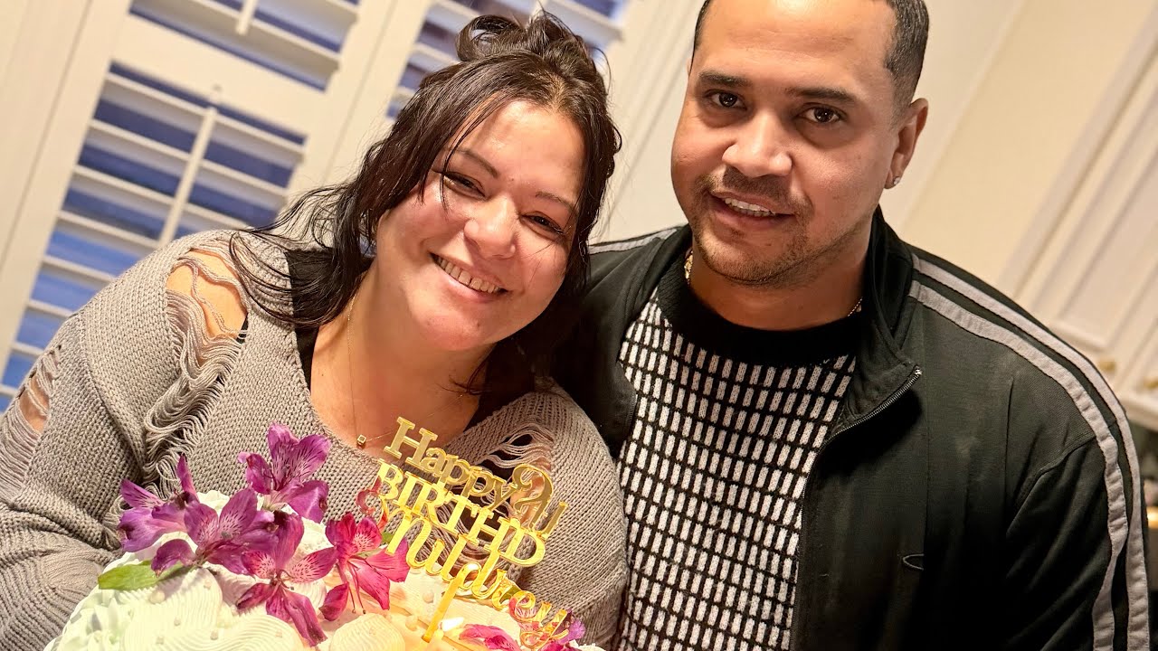 Así pase mi cumpleaños número?😂/ Mi pastel 🎂/Probando comida koreana🍚🥢