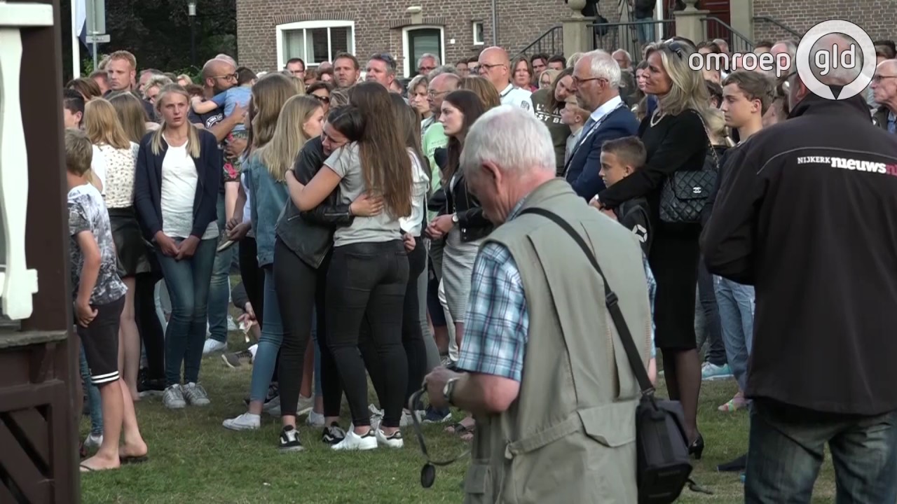 Minuut stilte voor Romy in Hoevelaken