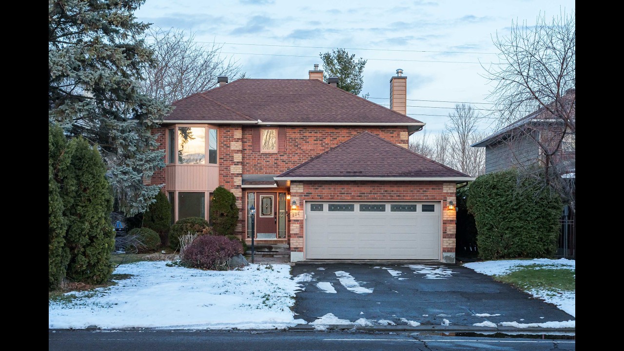 224 Walden Dr