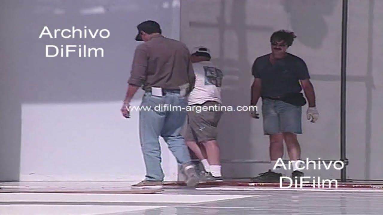 Backstage preparativos desfile de Roberto Giordano en Punta del Este 1999
