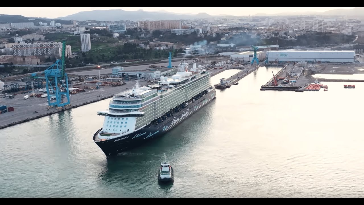 Mein Schiff 4 in der Werft 2020: So sieht der Umbau im Dock aus