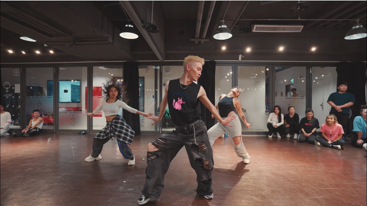 Jazz Funk Workshop by Lil’P / Nelly Furtado - Maneater